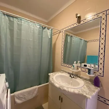 Apartment Seaside Retreat With Terrace In Baleal *